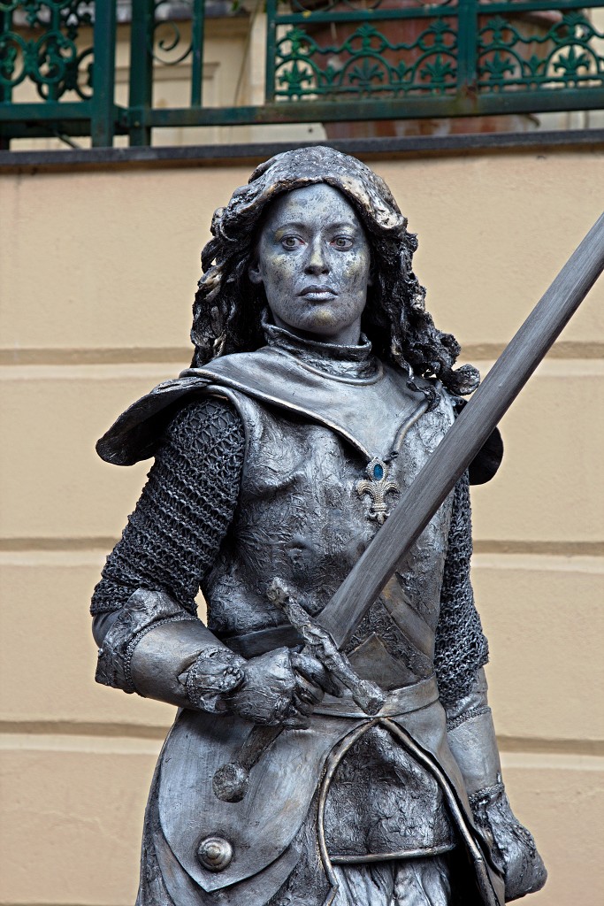 valkenburg living statue levend standbeeld evenement event festival festiviteit kunst art straatkunst streetart artiest beeld beeldhouwwerk